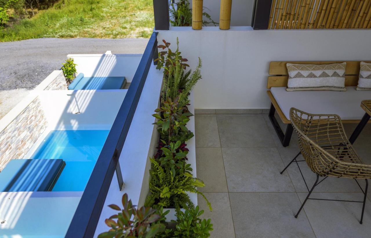 Alea Suites -Adults Only And Kids 14 Plus Аспровалта Екстериор снимка