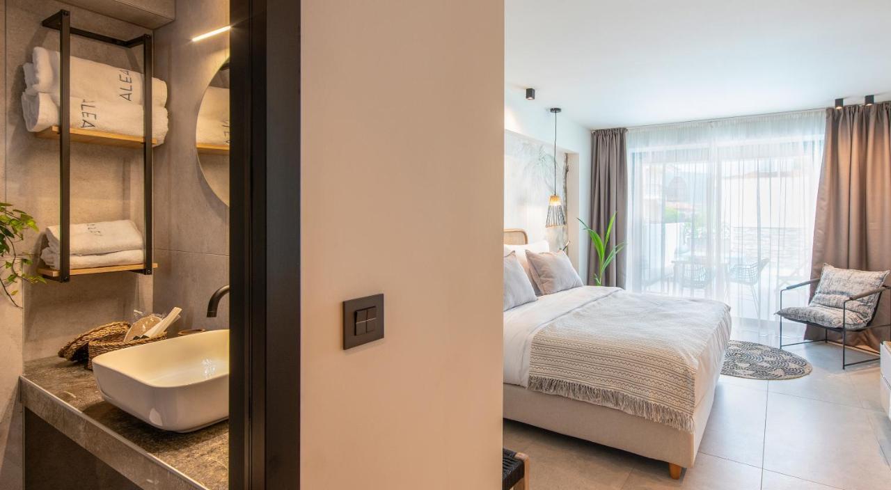 Alea Suites -Adults Only And Kids 14 Plus Аспровалта Екстериор снимка